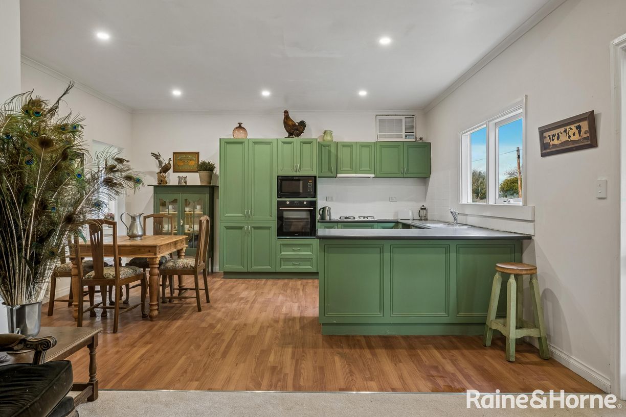 25 Clarke Street — photo 3 of 30