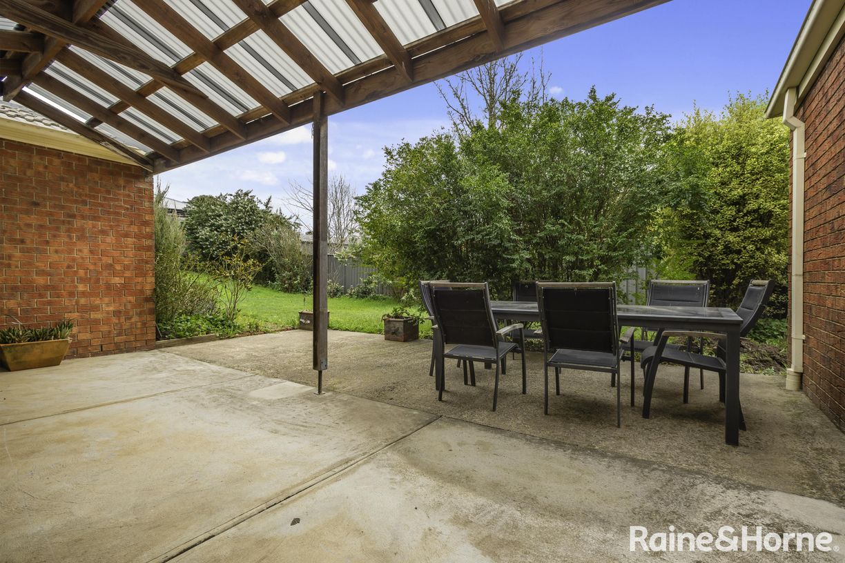 3 Banksia Crescent — photo 11 of 14