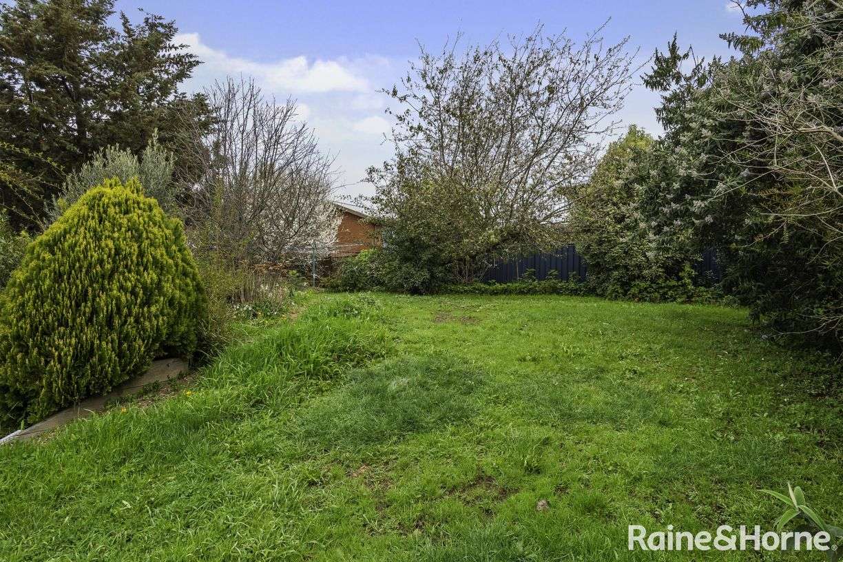 3 Banksia Crescent — photo 12 of 14