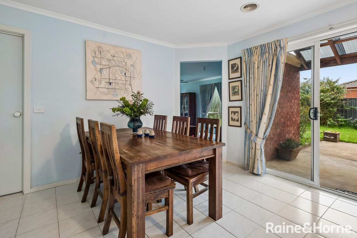 3 Banksia Crescent — photo 5 of 14