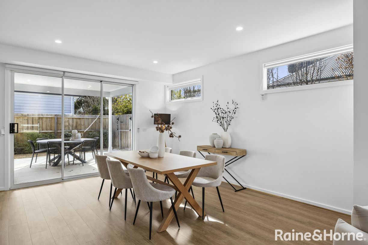 1, 2 & 3/11 Epping Street — photo 11 of 30