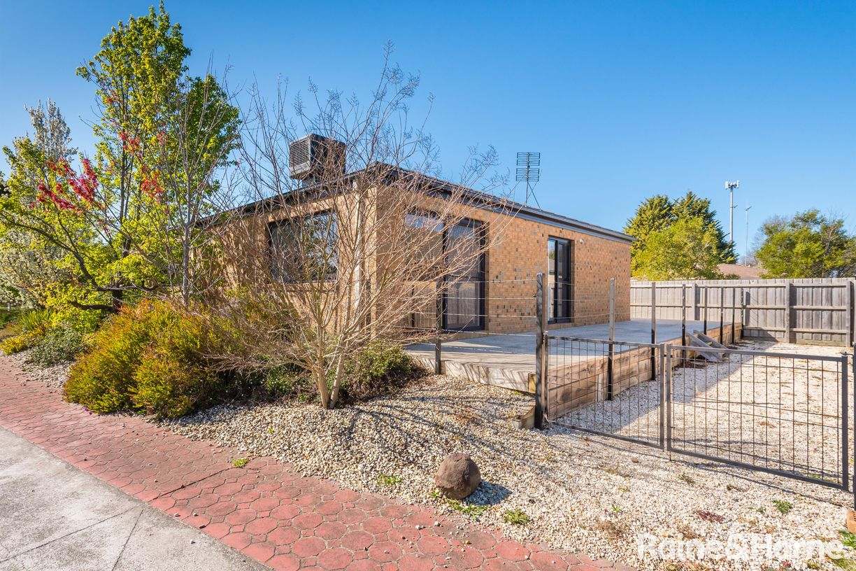 2/5 Hall Court — photo 2 of 12
