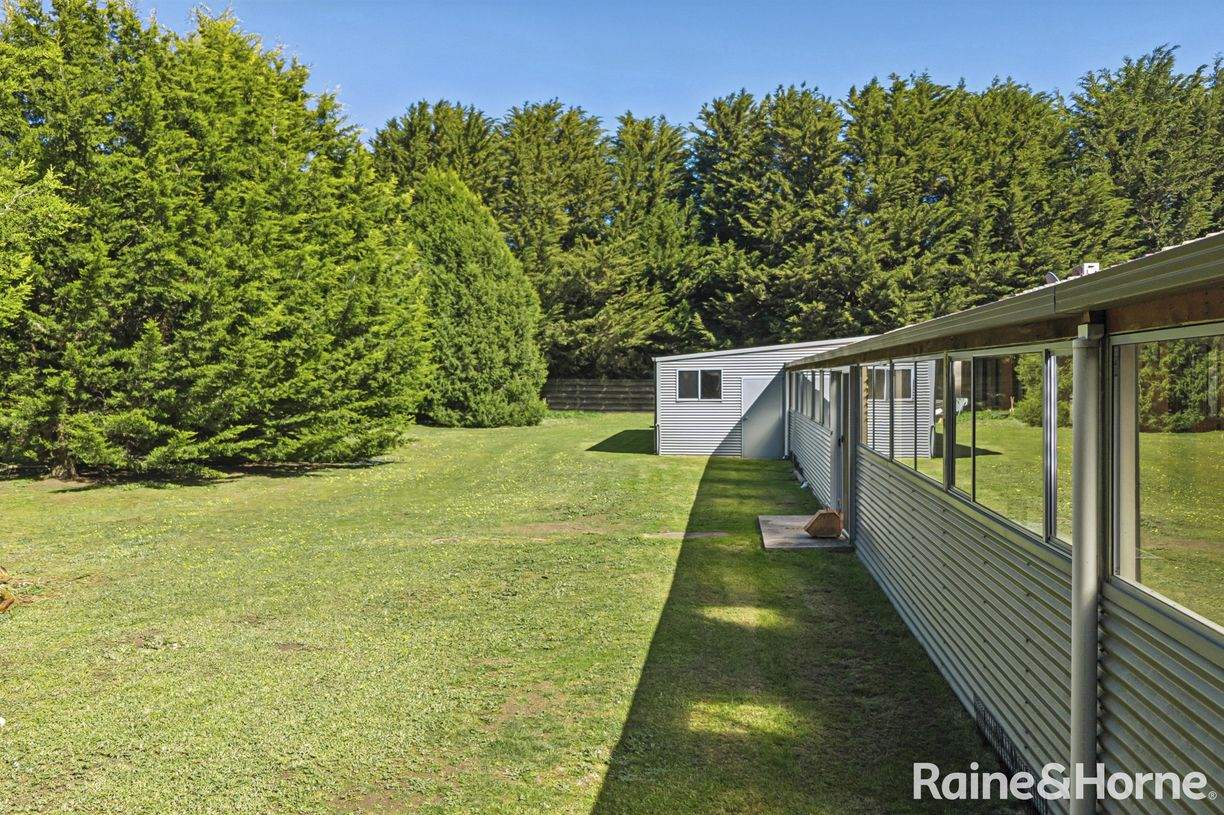 18 Louise Lane — photo 20 of 28
