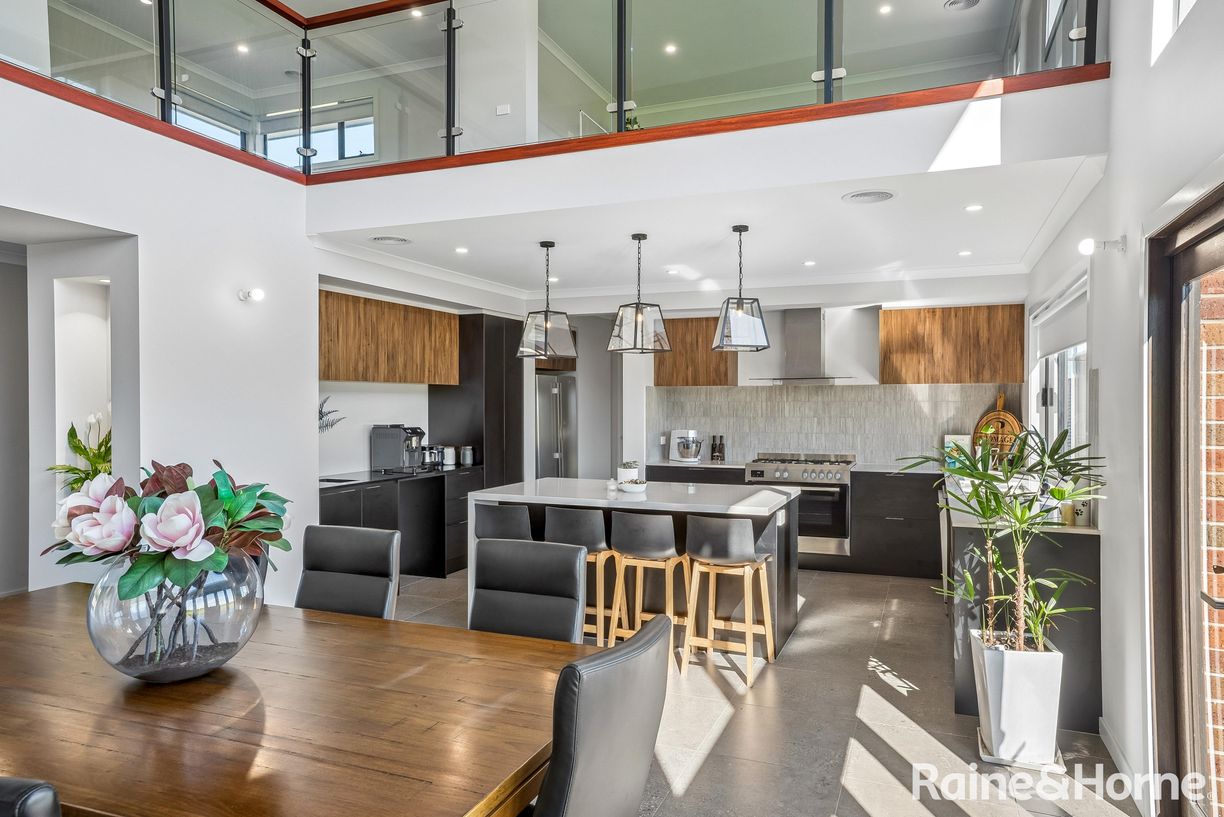 94 Harts Lane — photo 10 of 30