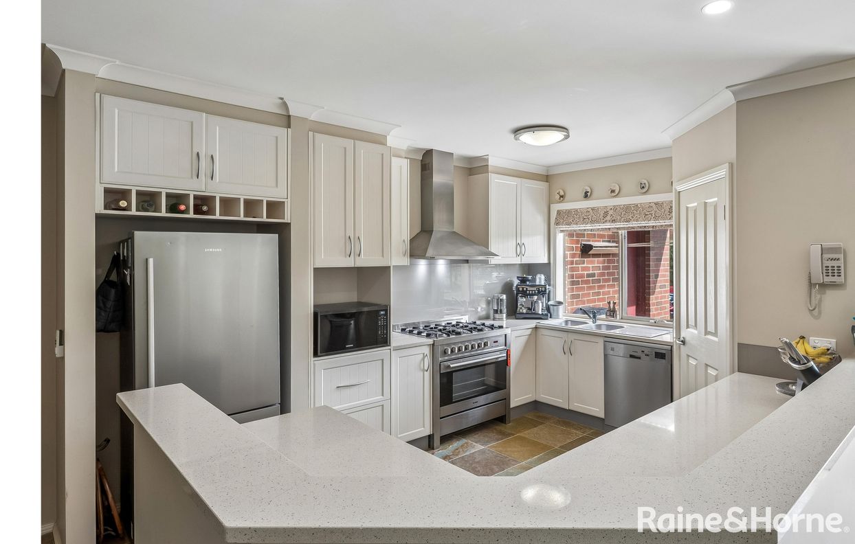 282 Edgecombe Road — photo 5 of 30