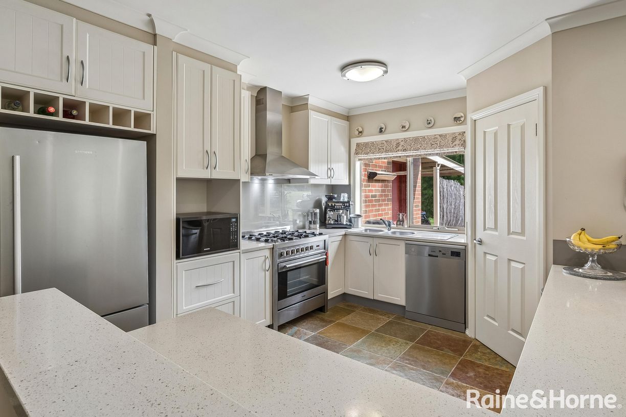 282 Edgecombe Road — photo 6 of 30