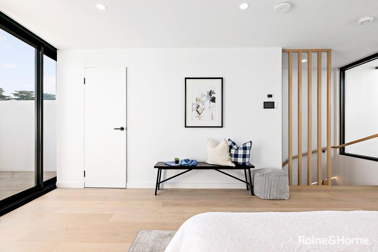 40 Wisewould Street — photo 4 of 10
