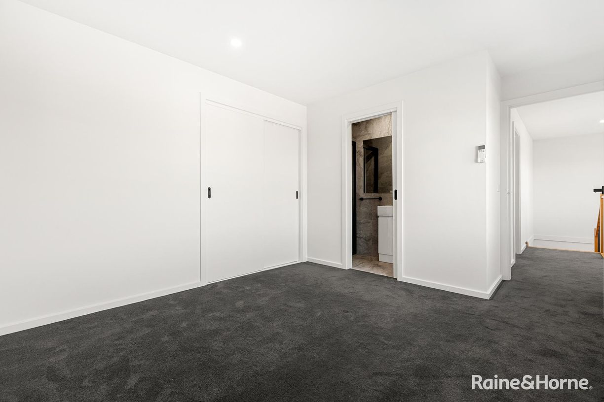 1/96 Snell Grove — photo 15 of 18