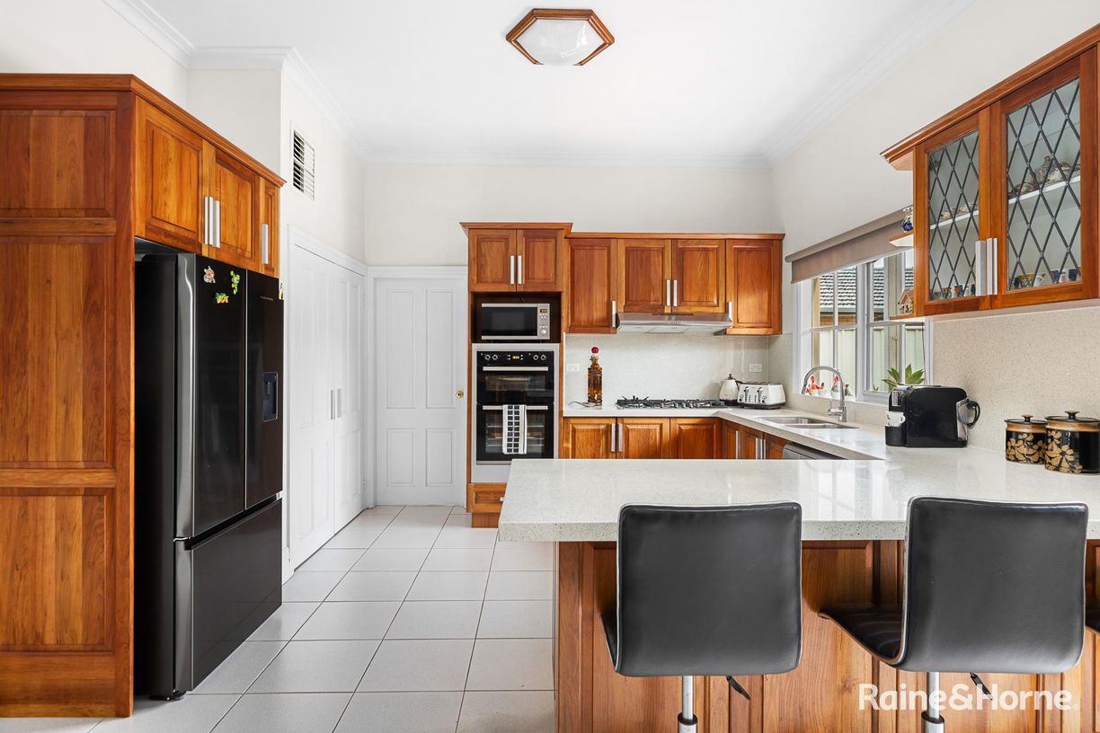 59 Donald Street — photo 13 of 24